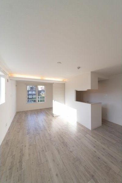 札幌市中央区南七条西マンション リビング