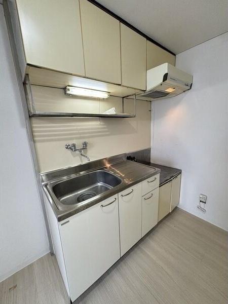 札幌市中央区南十五条西マンション キッチン