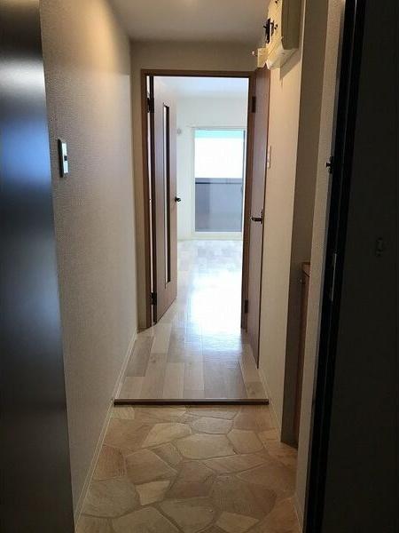 札幌市中央区南九条西マンション 玄関