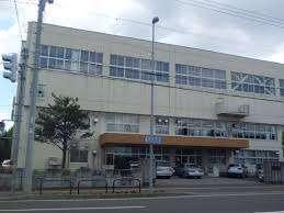 札幌市立美香保小学校：467m