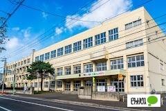 札幌市立北陽小学校：299m