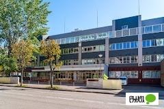 札幌市立北九条小学校：387m