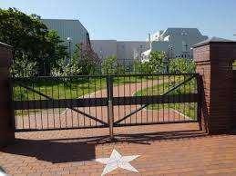 私立北星学園女子中学校：542m