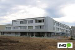 札幌市立羊丘小学校：584m