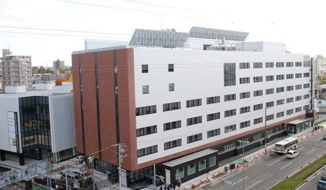 札幌市白石区役所：2441m
