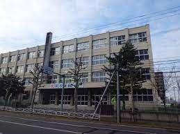 札幌市立旭小学校：779m