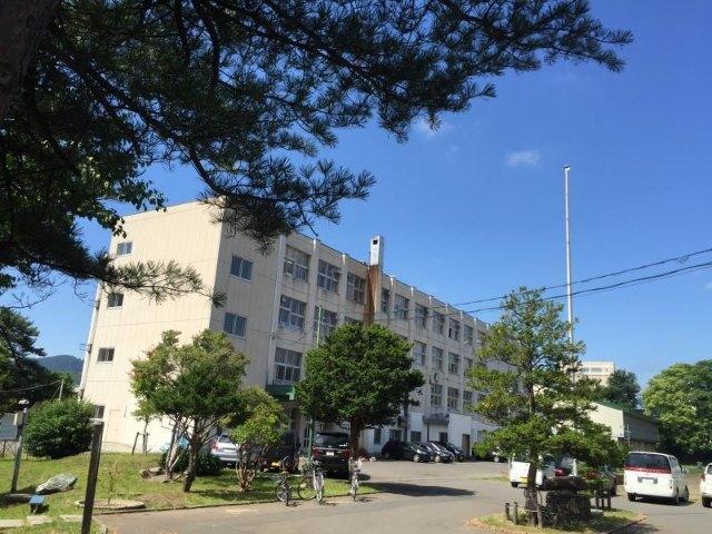 札幌市立八条中学校：1231m
