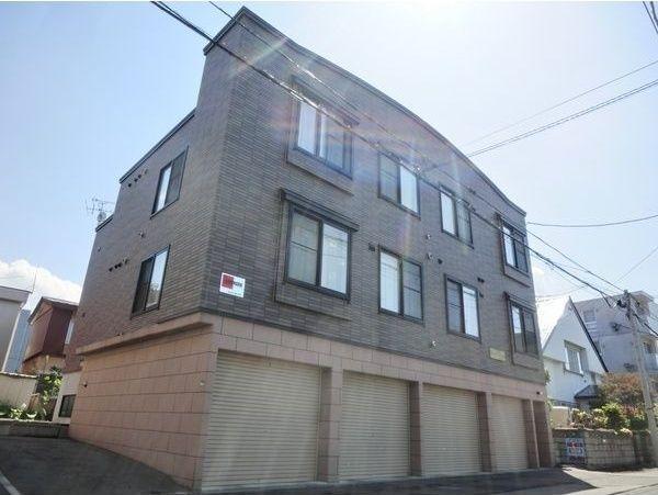 札幌市豊平区平岸一条アパート 外観