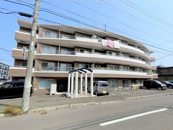 ラークヒルズマンション 外観