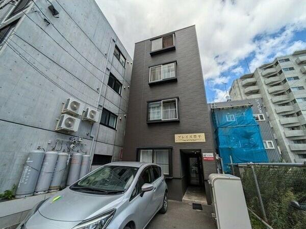 プレイズ豊平 外観