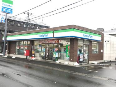 ファミリーマート旭丘堤二丁目店：131m