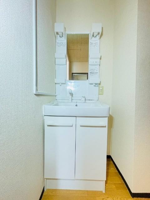 クレセールタウンA棟（102） 洗面