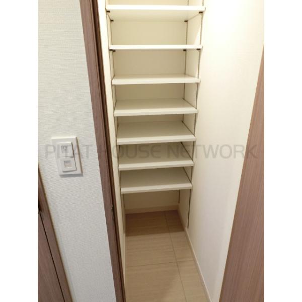 同タイプ別室(反転)