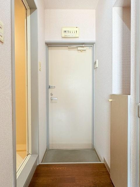 みちのくハイツ10（302） 玄関