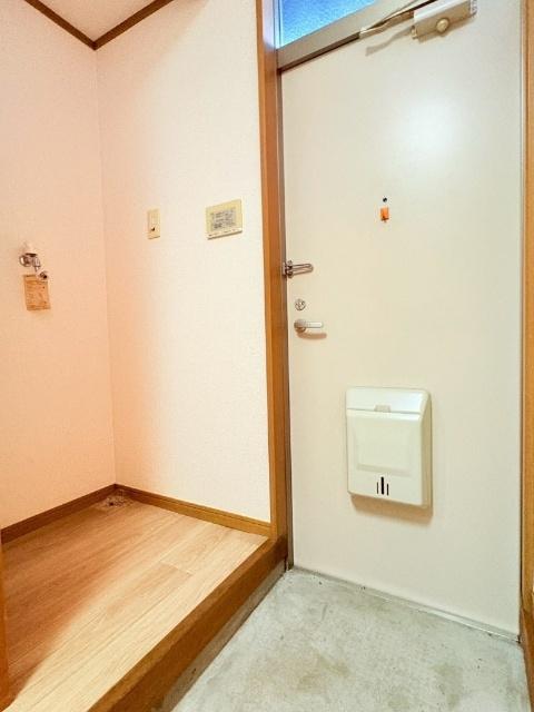 みちのくハイツ9（102） 玄関