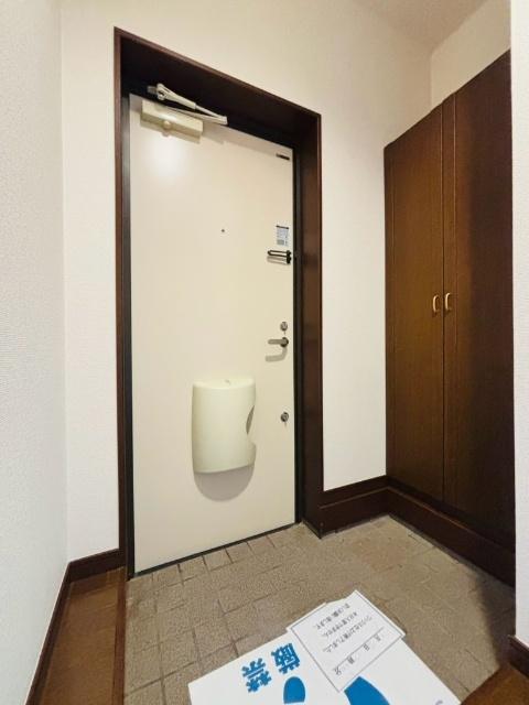 エスポワールコマツ参番館（102） 玄関