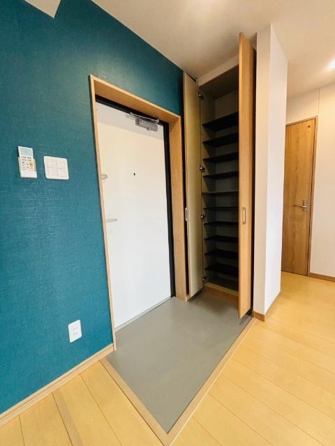 ルミエール長町（402） 玄関