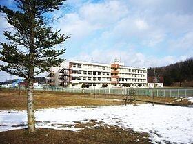 富谷市立富谷第二中学校：410m