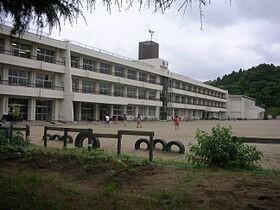 富谷市立富ケ丘小学校：711m