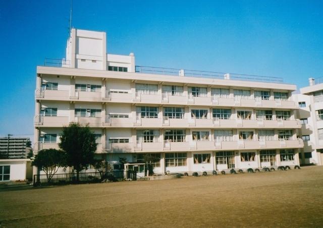 仙台市立八幡小学校：372m