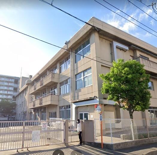 仙台市立幸町南小学校：237m