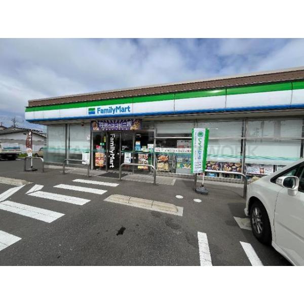 ファミリーマート仙台東中田四丁目店:604m