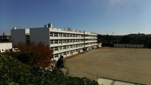 仙台市立将監東中学校：1332m