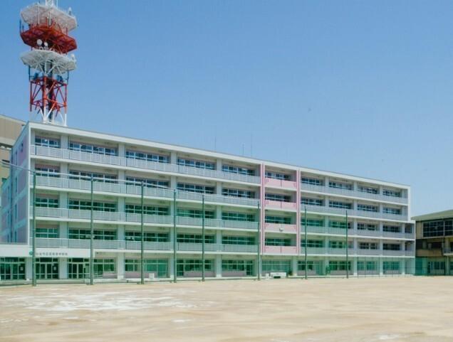 仙台市立宮城野中学校：729m