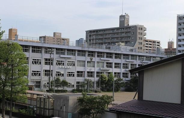 仙台市立立町小学校：302m