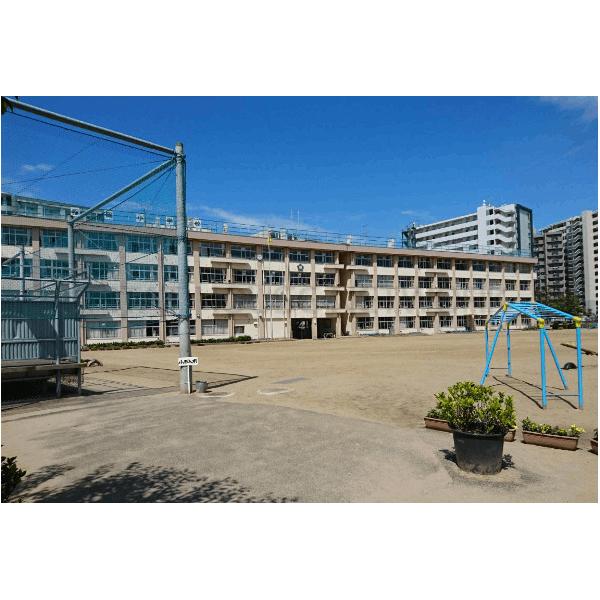 仙台市立榴岡小学校:987m