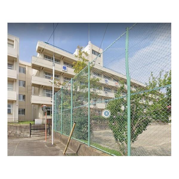 仙台市立幸町中学校:916m