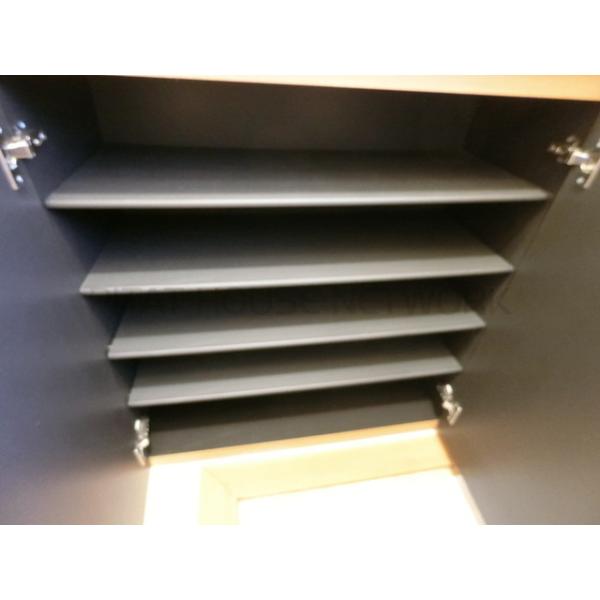 シューズボックス