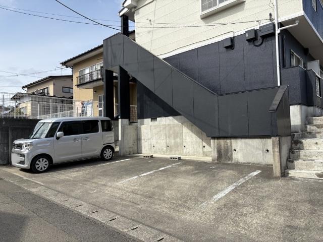 タウンズ桜ケ丘（201） 駐車場