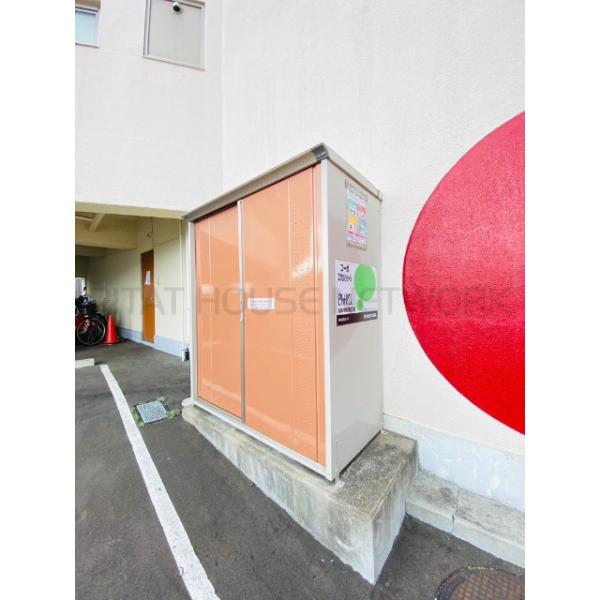 敷地内ごみ置き場