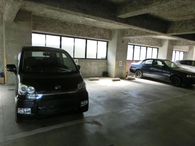 グレートパレス（403） 駐車場