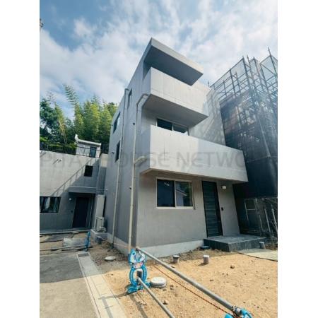 青葉区川内山屋敷 新築RC住宅