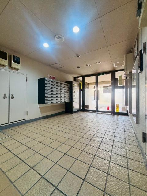 ドミール石川（201） エントランス