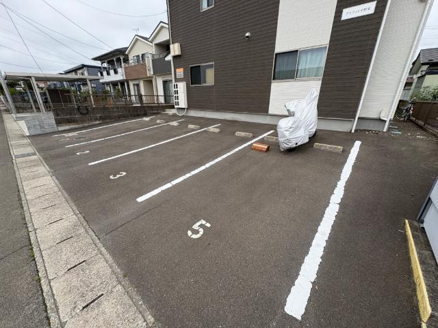 アスコット中野栄（103） 駐車場