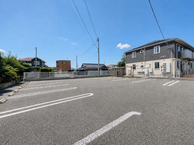 グランアリビエ（205） 駐車場