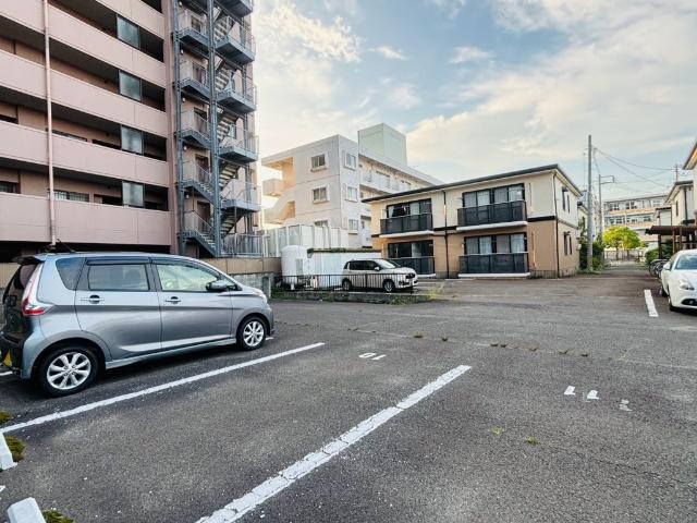 セフィラ福田町　壱番館（202） 駐車場