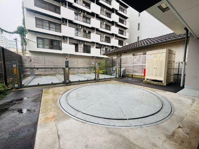 グランカーサ仙台晩翠通（1203） 駐車場