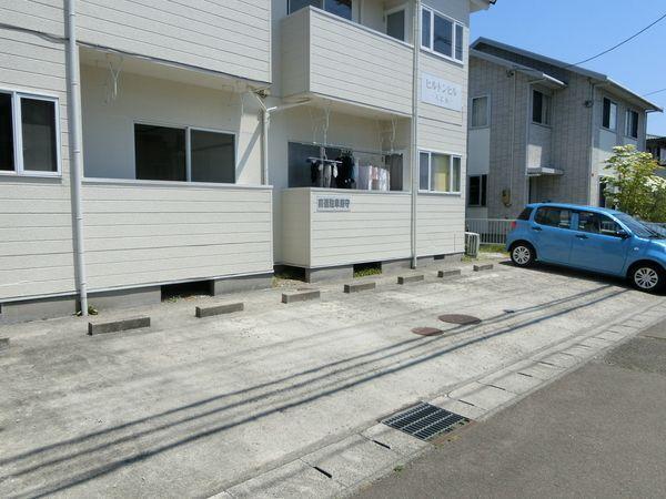 ヒルトンヒル八乙女（101） 駐車場