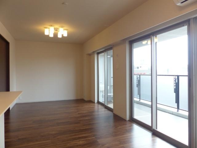 倉敷市老松町マンション リビング