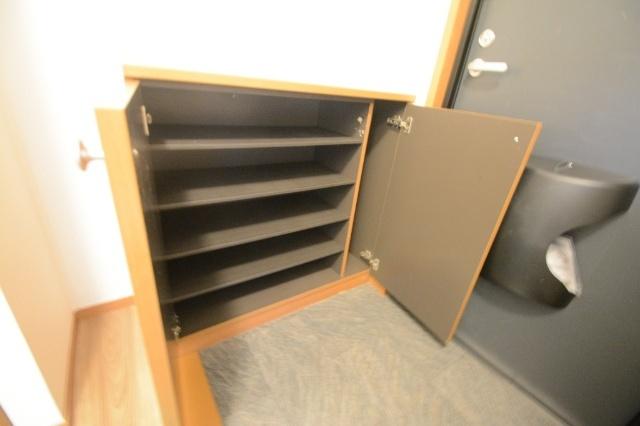 ファミール宮川E棟（202） 収納