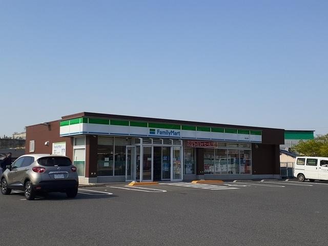 ファミリーマート岡山郡店：800m