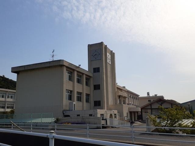 甲浦小学校：1800m