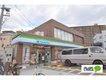 ファミリーマート新喜多東店：283m