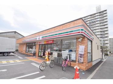 セブンイレブン大阪古市3丁目店：227m