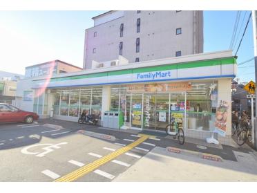 ファミリーマート赤川三丁目店：516m