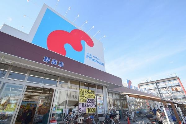 万代新森店：433m